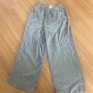 Khaki Cropped Loose Pant